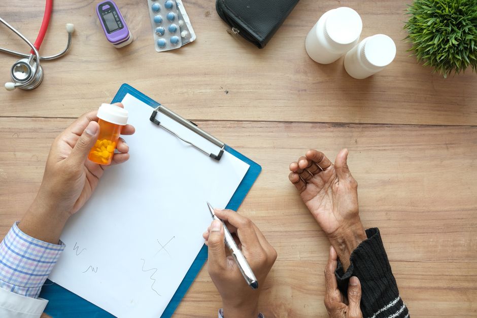 How Can I Manage a Gout Flare at Home and Know When It Is Urgent?