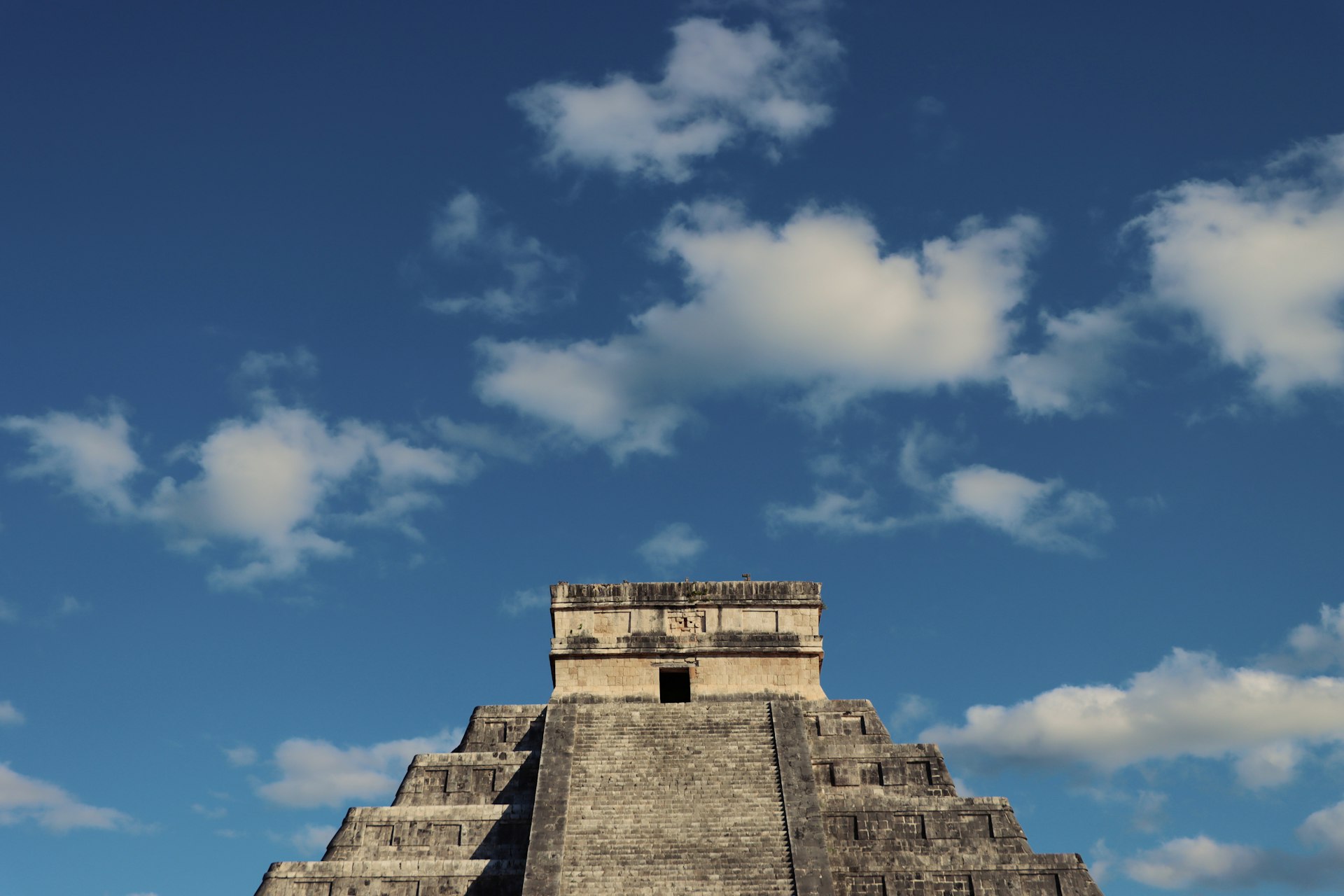 Unlocking the Rich World of Ancient Aztec Civilization: Culture, Society, and Lasting Influence